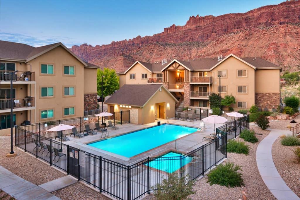 5D New Redcliff Condo, Pool & Hot Tub Moab Eksteriør billede